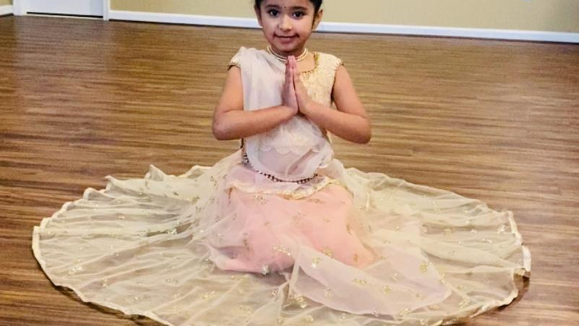 Ghar More Pardesiya - by 5yo Bolly Tot Class